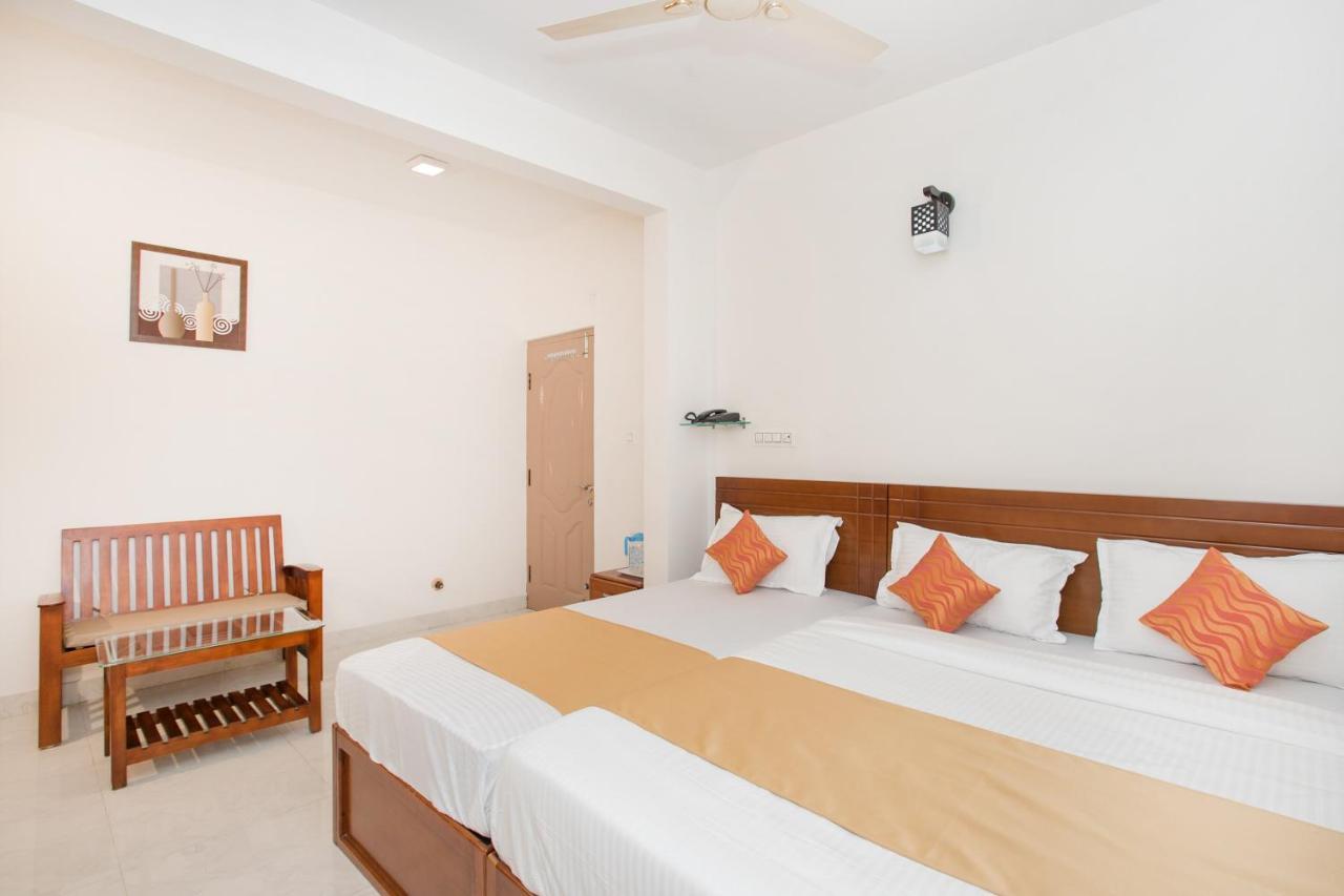 Oyo 11097 Hotel Grand Arabian Bangalore Exterior foto